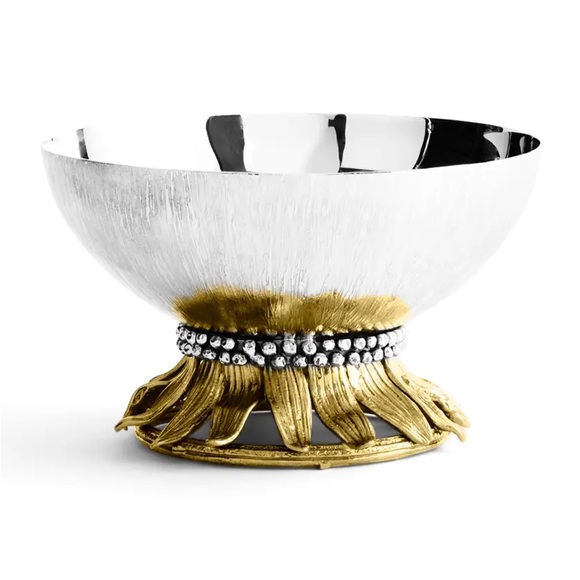 Only 1 left in stock Michael Aram Sunflower Nut bowl new in box - Picture 1 of 10